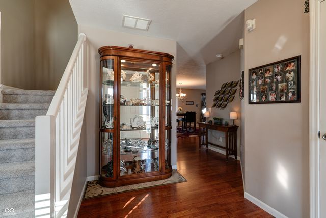 7066 Halifax Court, Avon, IN 46123