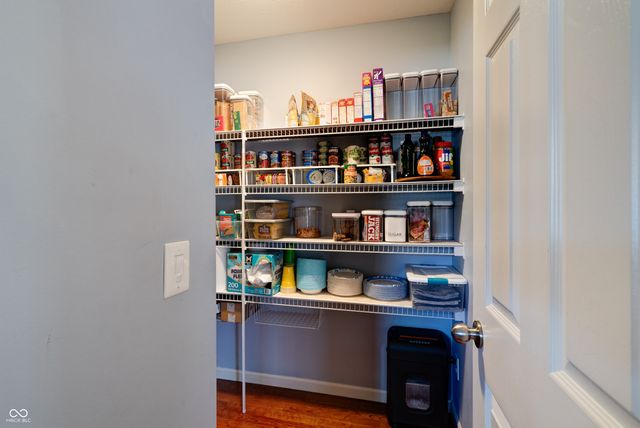 7066 Halifax Court, Avon, IN 46123