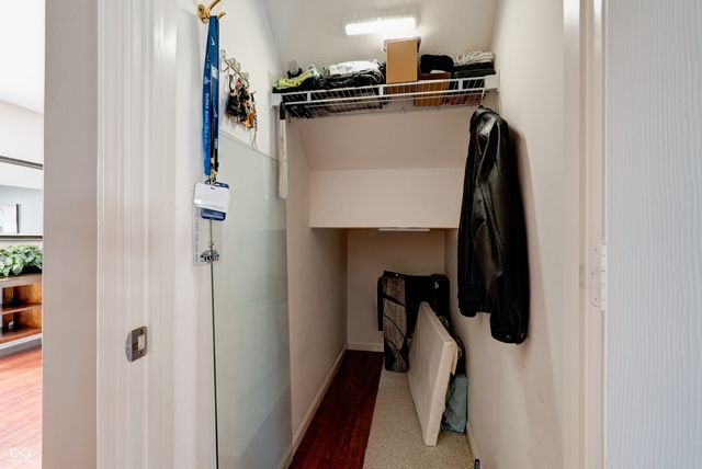 7066 Halifax Court, Avon, IN 46123