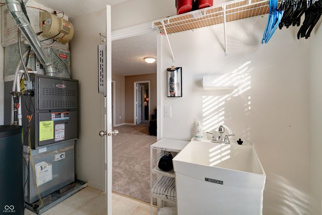 7066 Halifax Court, Avon, IN 46123