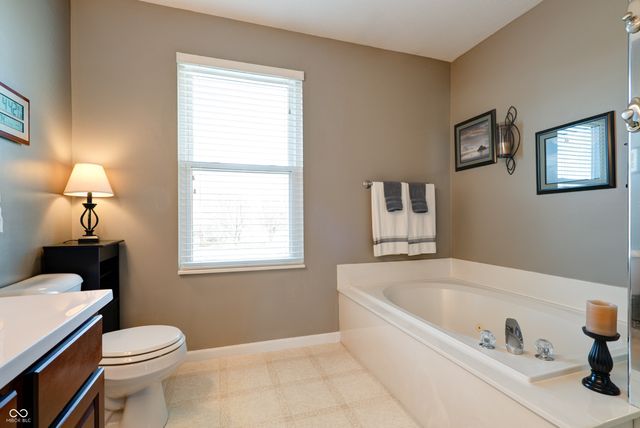 7066 Halifax Court, Avon, IN 46123