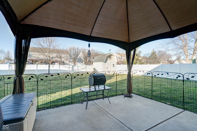 7066 Halifax Court, Avon, IN 46123