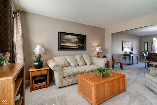 7066 Halifax Court, Avon, IN 46123