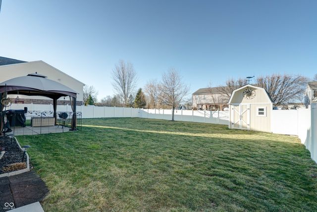 7066 Halifax Court, Avon, IN 46123