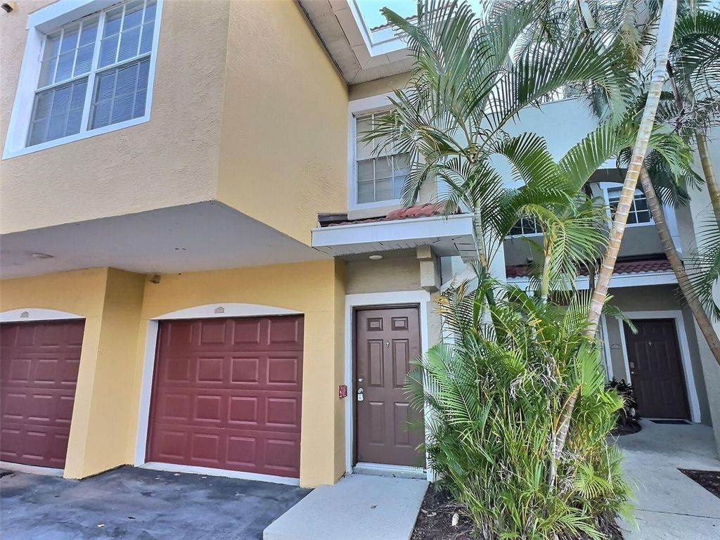 4751 TRAVINI CIRCLE 4-105, Sarasota, FL 34235