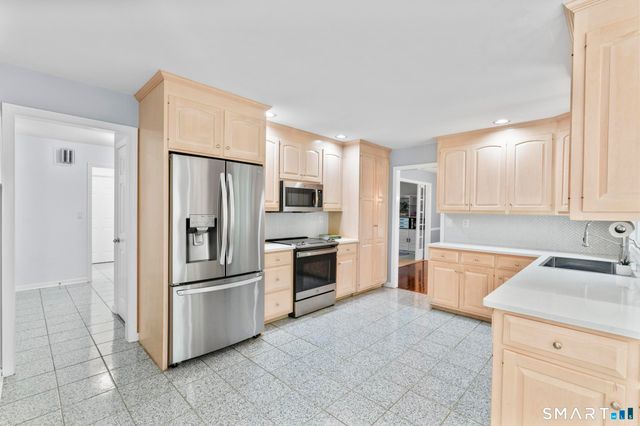 3 Gristmill Lane, Shelton, CT 06484