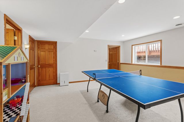 1113 Emerson Court, Burnsville, MN 55337