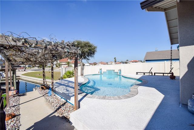 16005 Cuttysark St, Corpus Christi, TX 78418