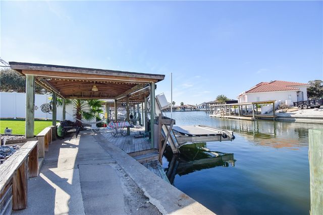 16005 Cuttysark St, Corpus Christi, TX 78418