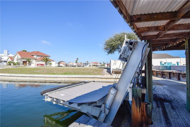 16005 Cuttysark St, Corpus Christi, TX 78418