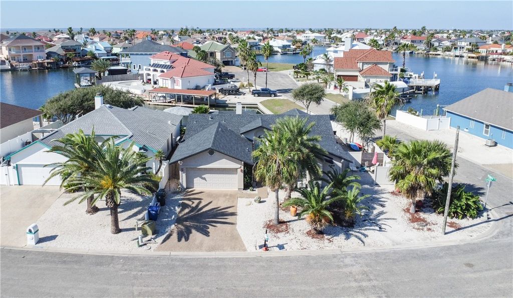 16005 Cuttysark St, Corpus Christi, TX 78418