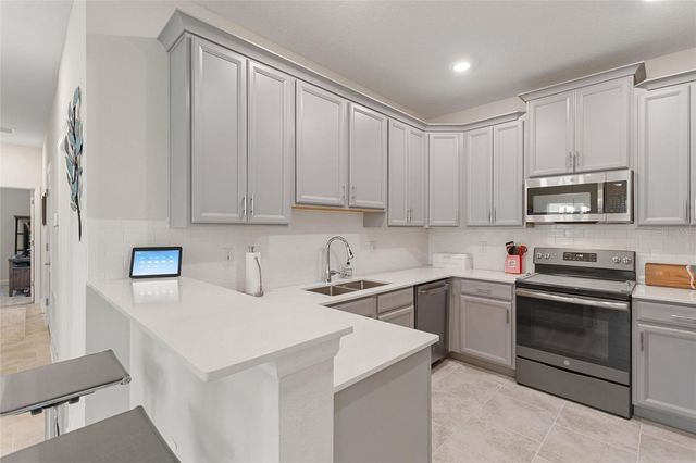 1000 BLACKWOLF RUN ROAD, Davenport, FL 33896