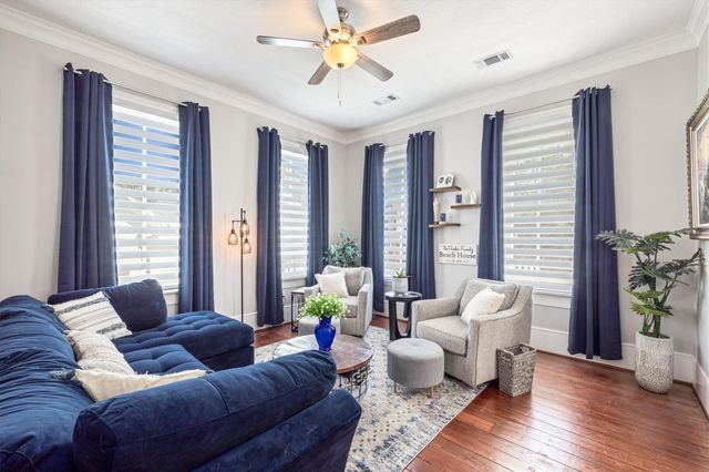 3216 Avenue N, Galveston, TX 77550