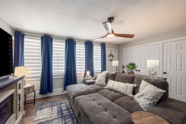 3216 Avenue N, Galveston, TX 77550