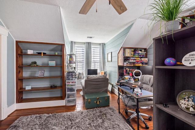 3216 Avenue N, Galveston, TX 77550