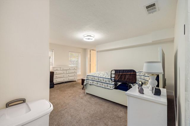 3216 Avenue N, Galveston, TX 77550