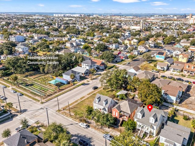 3216 Avenue N, Galveston, TX 77550
