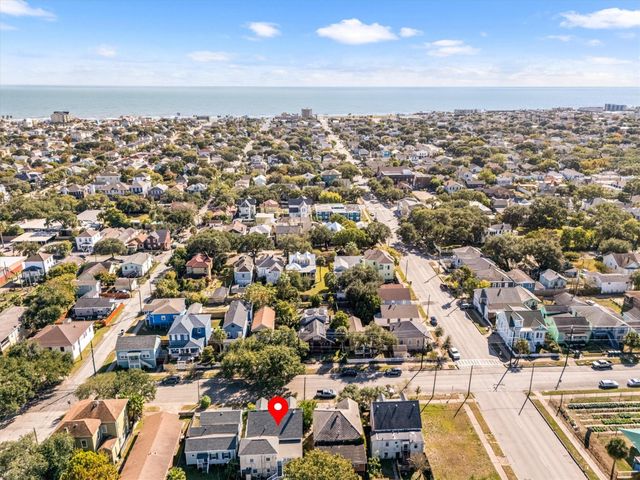 3216 Avenue N, Galveston, TX 77550