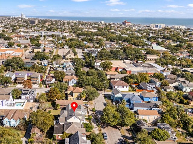 3216 Avenue N, Galveston, TX 77550
