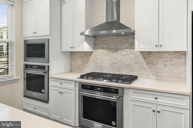 105 VAUGHN DRIVE, Princeton Junction, NJ 08550
