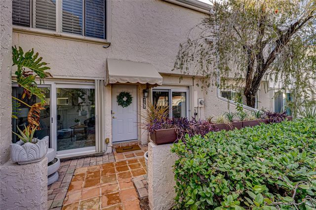 4306 HARBOR HOUSE DRIVE, Tampa, FL 33615