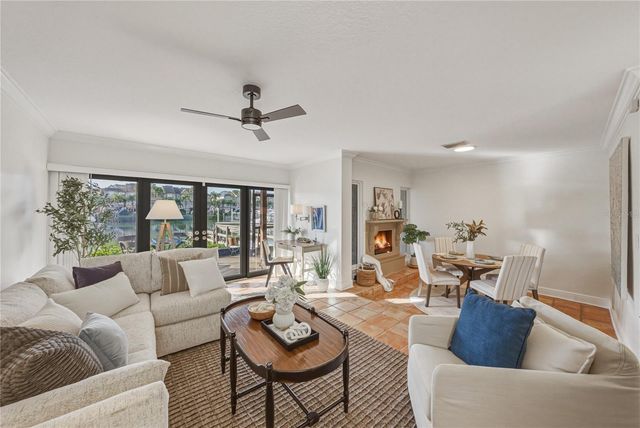 4306 HARBOR HOUSE DRIVE, Tampa, FL 33615