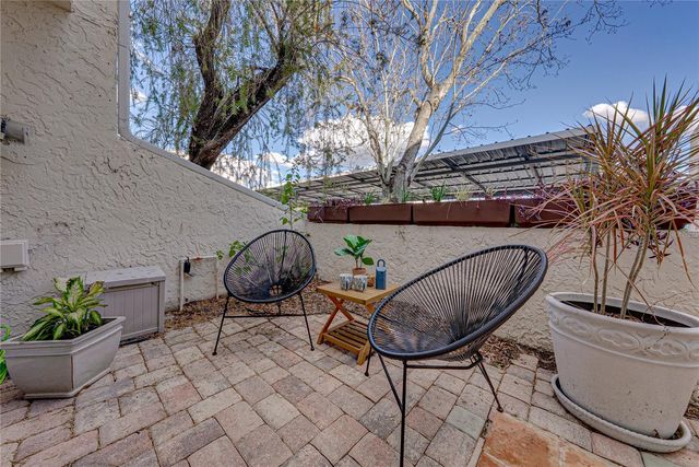 4306 HARBOR HOUSE DRIVE, Tampa, FL 33615