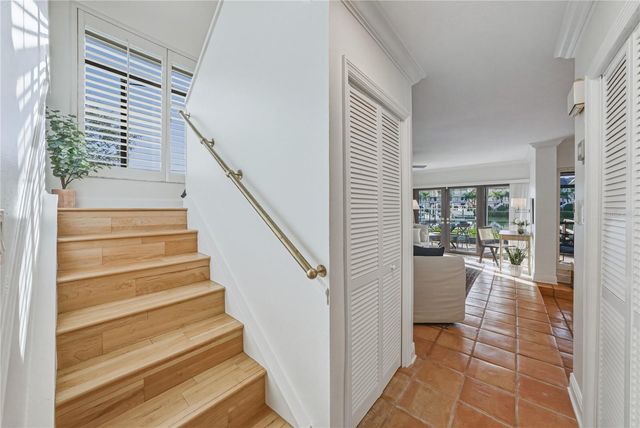 4306 HARBOR HOUSE DRIVE, Tampa, FL 33615