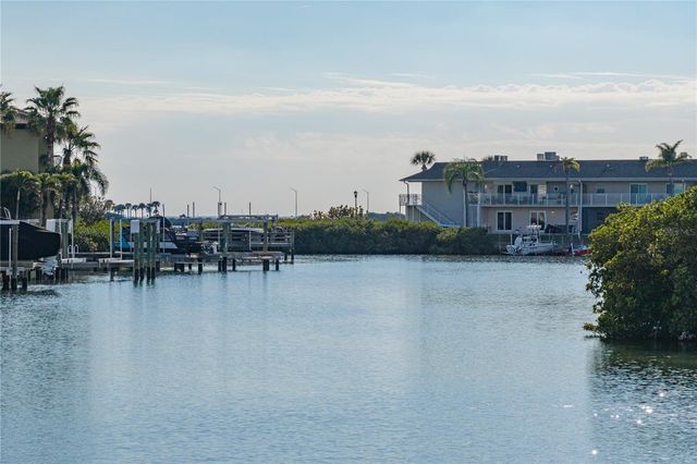 4306 HARBOR HOUSE DRIVE, Tampa, FL 33615