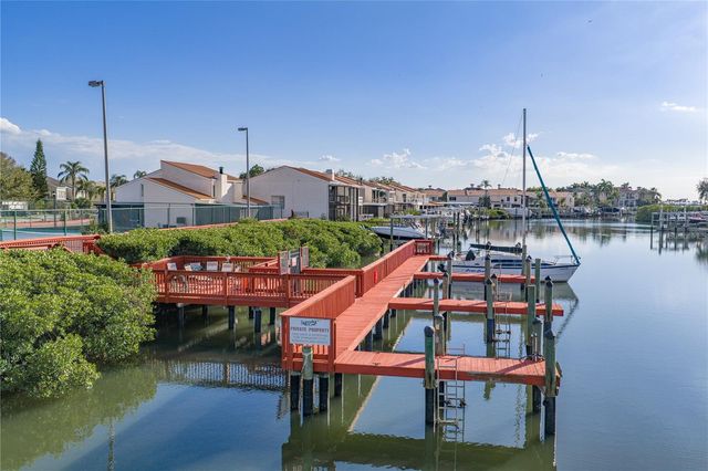 4306 HARBOR HOUSE DRIVE, Tampa, FL 33615