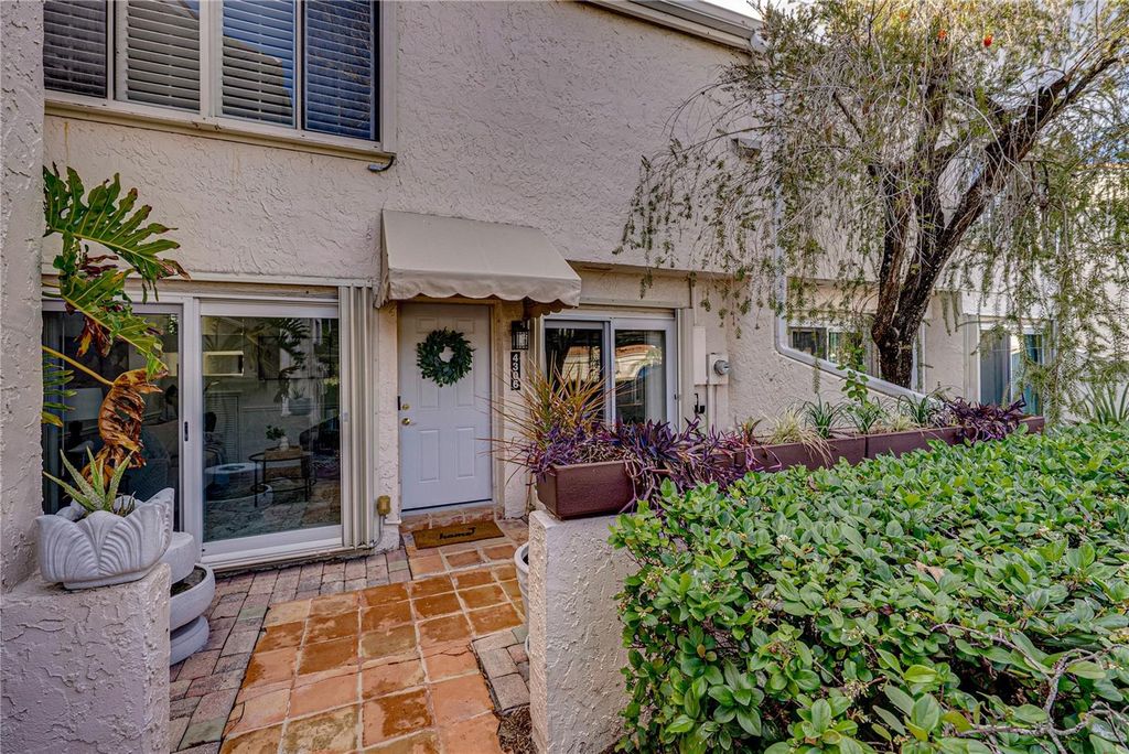 Image 2 of property listing at 4306 HARBOR HOUSE DRIVE, Tampa, FL 33615