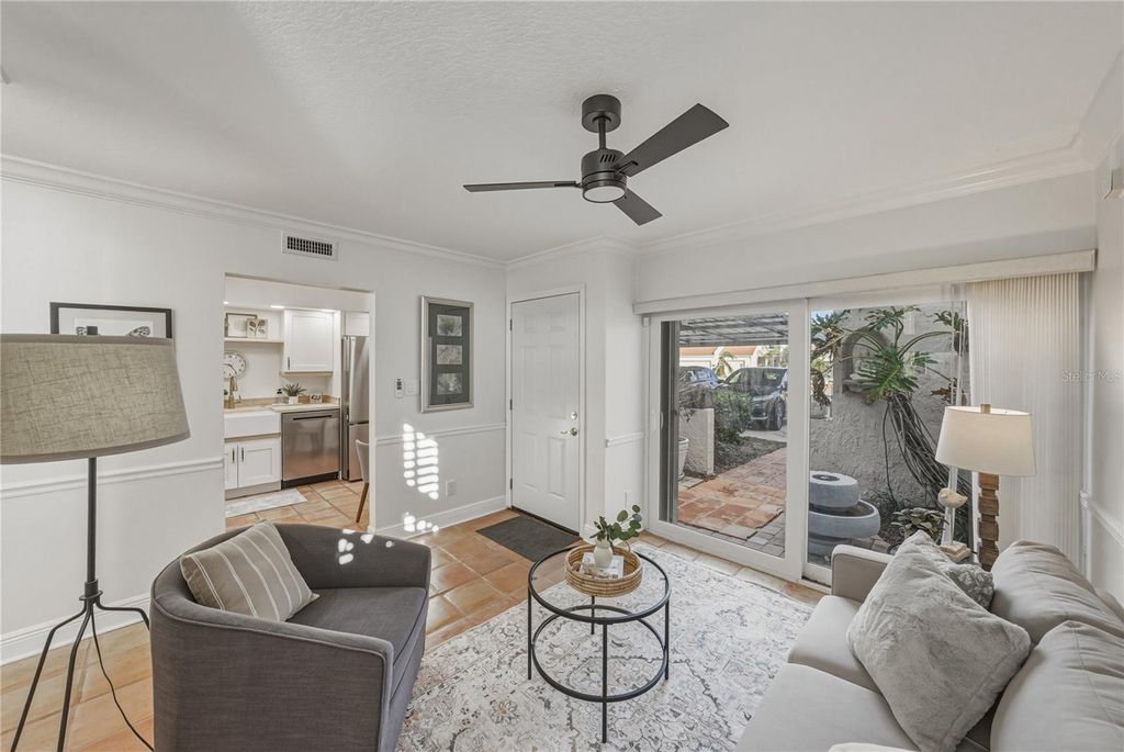 Image 5 of property listing at 4306 HARBOR HOUSE DRIVE, Tampa, FL 33615