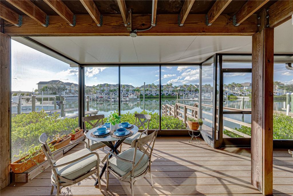 Image 56 of property listing at 4306 HARBOR HOUSE DRIVE, Tampa, FL 33615