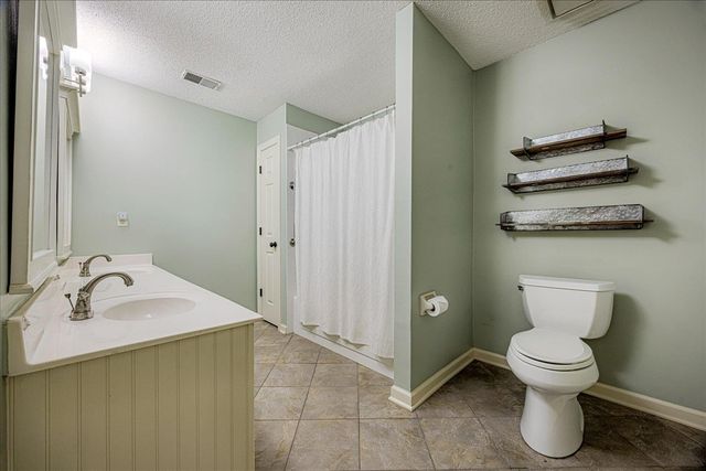 8193 KIMBROOK DR, Germantown, TN 38138