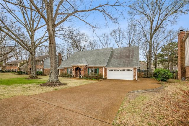 8193 KIMBROOK DR, Germantown, TN 38138