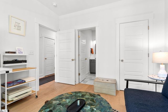 10 Hub Street, Greenville, SC 29601