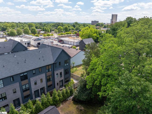 10 Hub Street, Greenville, SC 29601