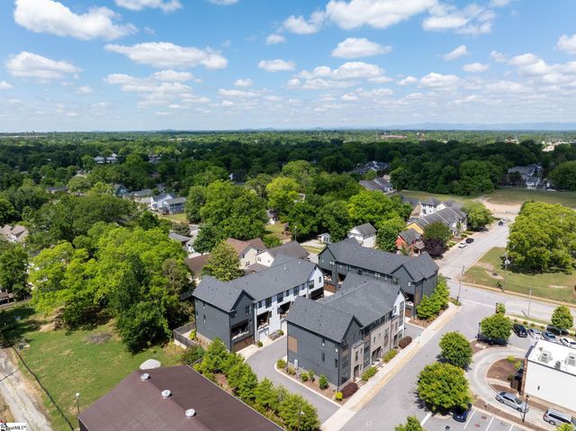 10 Hub Street, Greenville, SC 29601