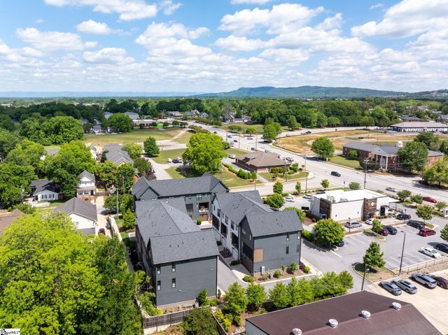 10 Hub Street, Greenville, SC 29601
