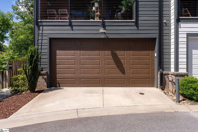 10 Hub Street, Greenville, SC 29601