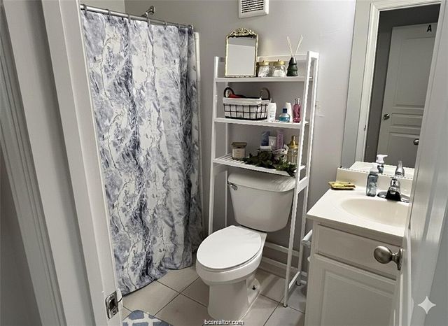 1725 Harvey Mitchell Parkway S 1716, College Station, TX 77840