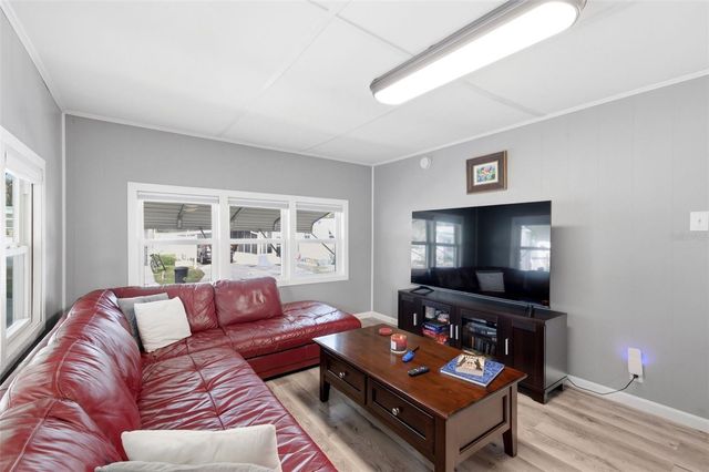 7803 46TH AVENUE N 90, St Petersburg, FL 33709