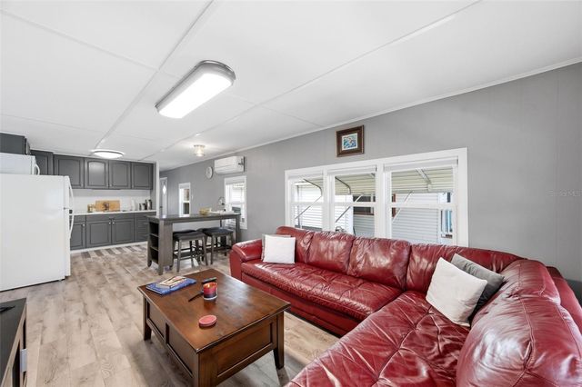 7803 46TH AVENUE N 90, St Petersburg, FL 33709