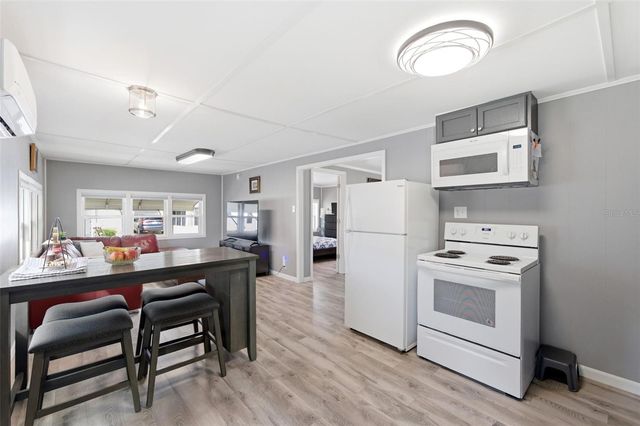 7803 46TH AVENUE N 90, St Petersburg, FL 33709