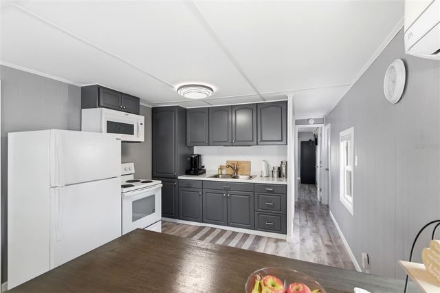 7803 46TH AVENUE N 90, St Petersburg, FL 33709