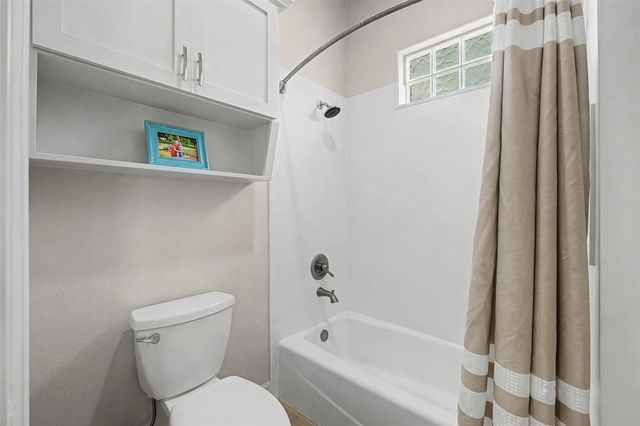 2204 Deerfield DR, Temple, TX 76502