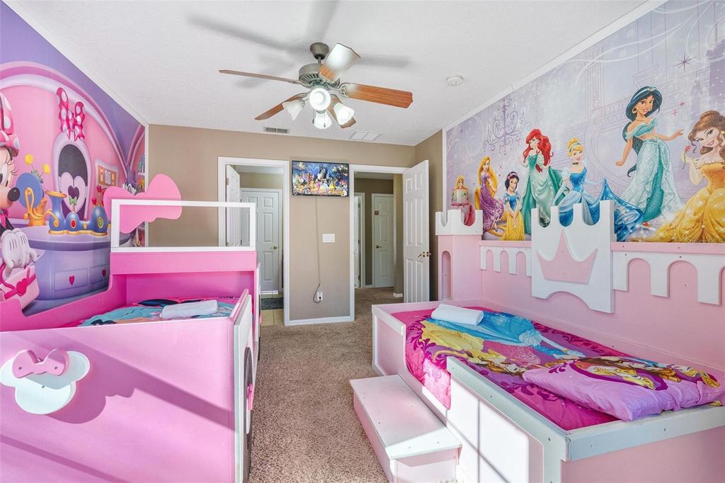 Image 12 of property listing at 8019 ACADIA ESTATES COURT, Kissimmee, FL 34747