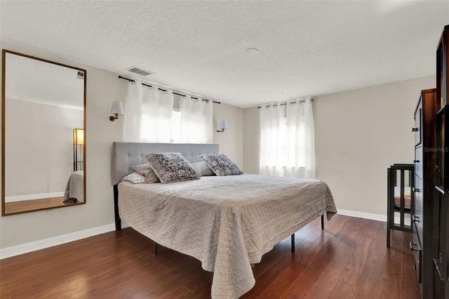 30137 ORANGE AVENUE, Sorrento, FL 32776