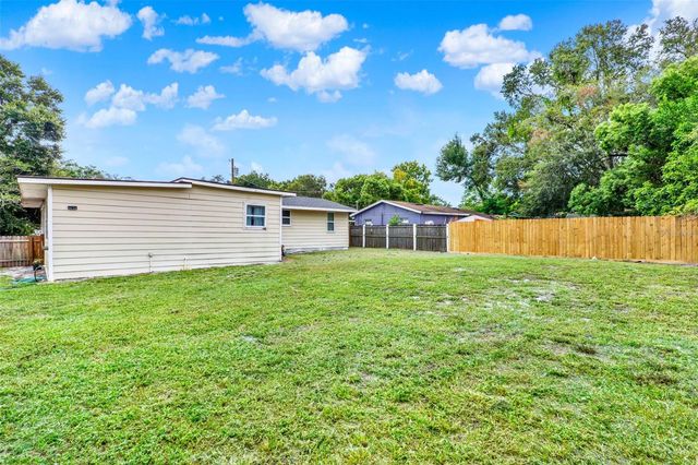 30137 ORANGE AVENUE, Sorrento, FL 32776