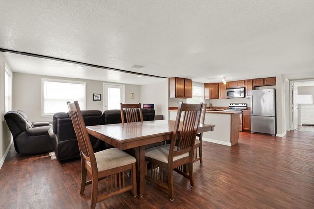 30137 ORANGE AVENUE, Sorrento, FL 32776